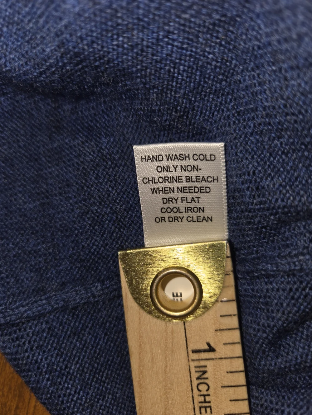 Marino Wool Extra Fine, Men's V-Neck Sweater-Blue-Banana Republic XL Long Sleeve